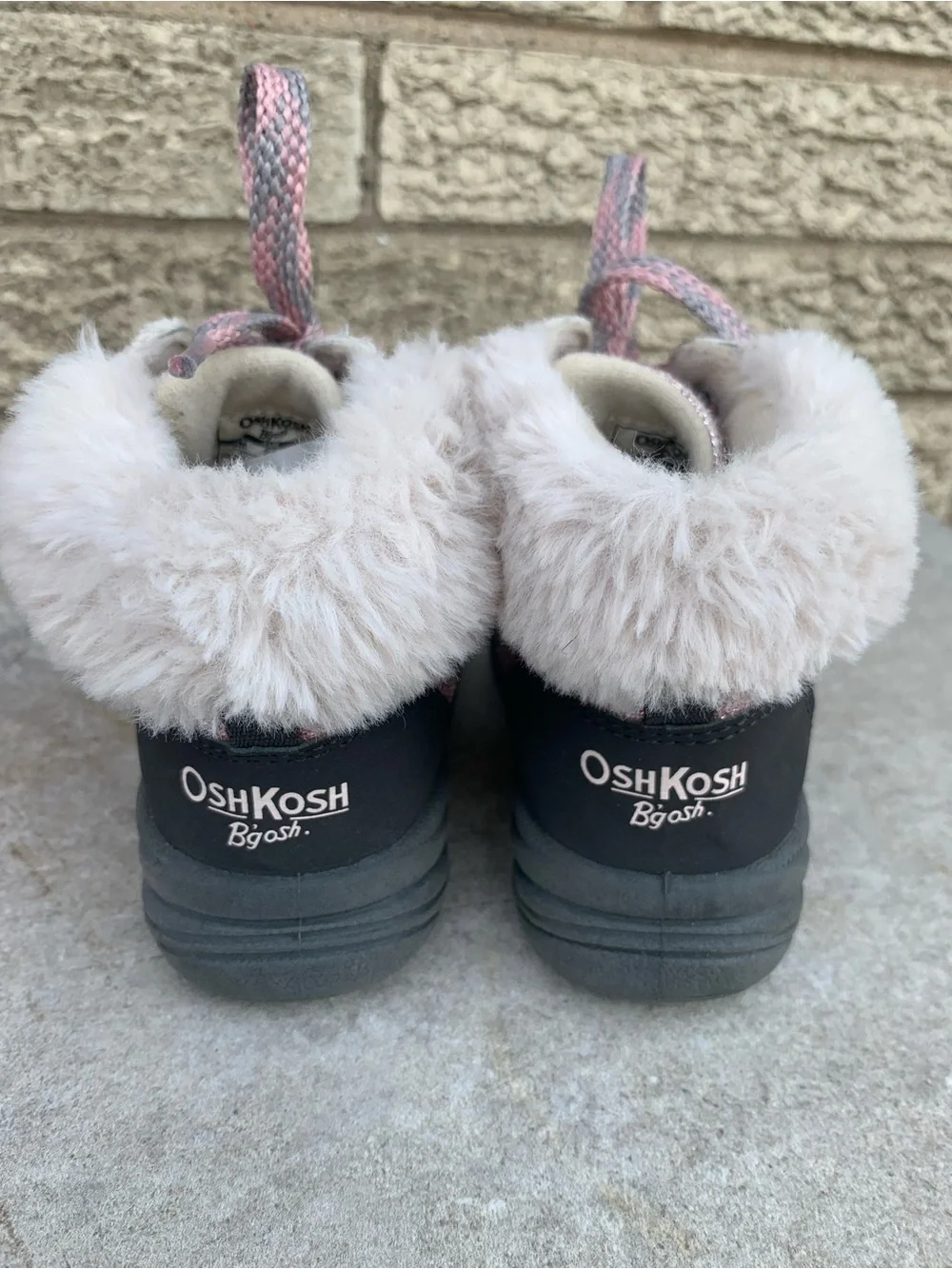 OshKosh BGosh Toddler Girls Ankle Winter Boots Size 8 Pink Black Faux Fur Trim